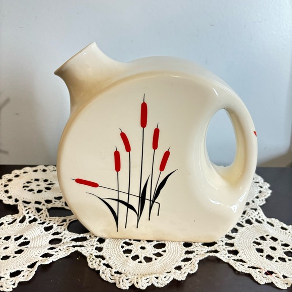 Vintage MCM Universal Pottery Cambridge 1940s Cattails Water Pitcher Oven Proof - Picture 2 of 9